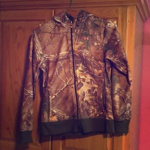 Under Armour SM/P zip up loose camouflage jacket